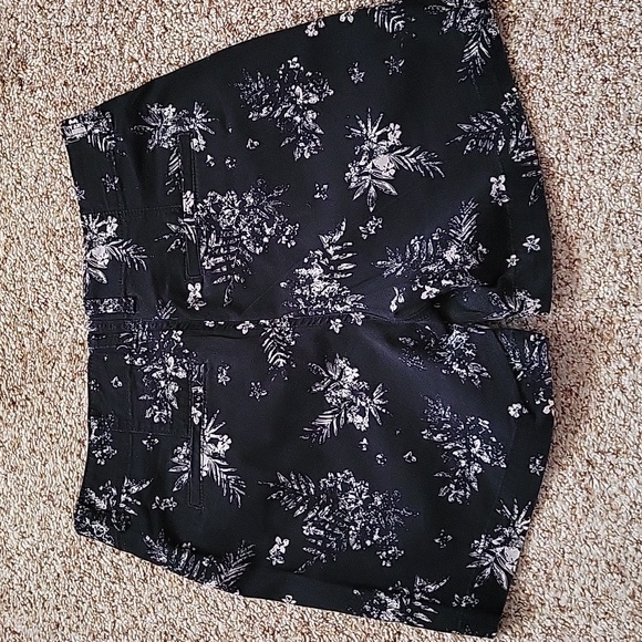 LEE Straight Fit Short - Picture 2 of 6